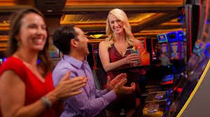 Fitur bonus dan free spin slot online Dewa Hoki yang menguntungkan pemain